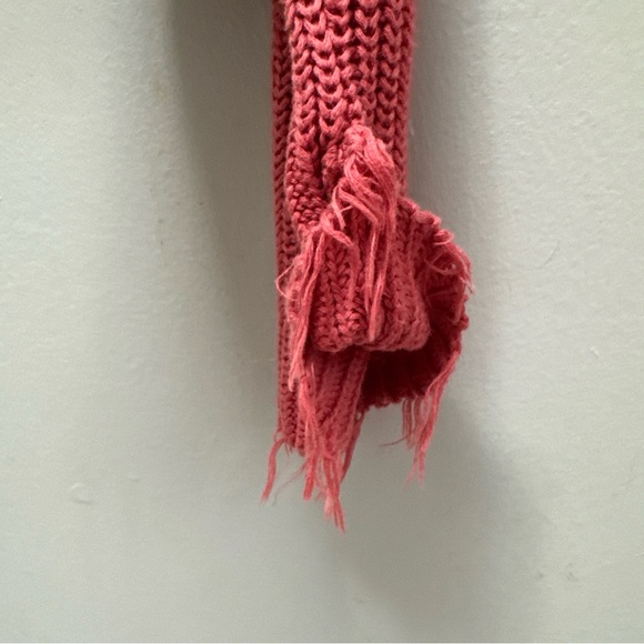 Forever 21 Women's Coral V-Neck Sweater - Picture 7 of 8